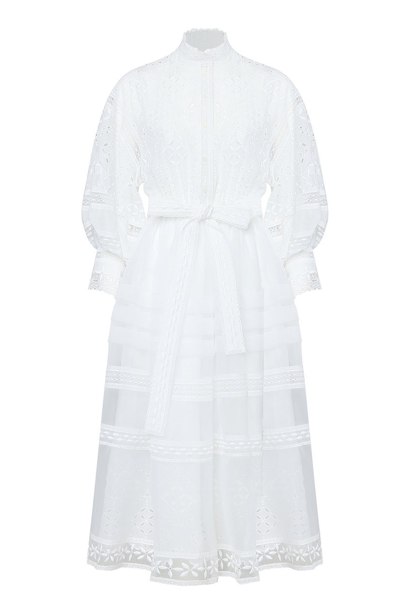 Белое приталенное платье-миди с длинными рукавами, воротником-стойкой, поясом с лентой и пуговицами на лифе